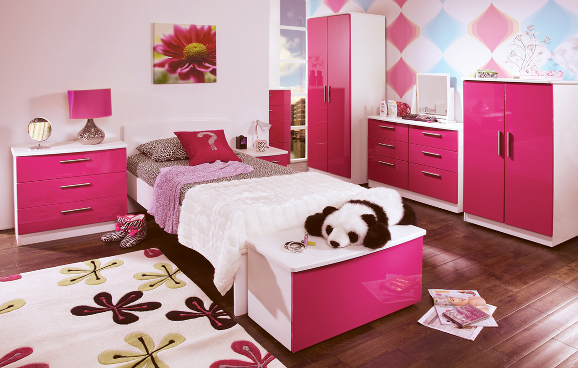 Kids Pink Bedroom Merak Jaya